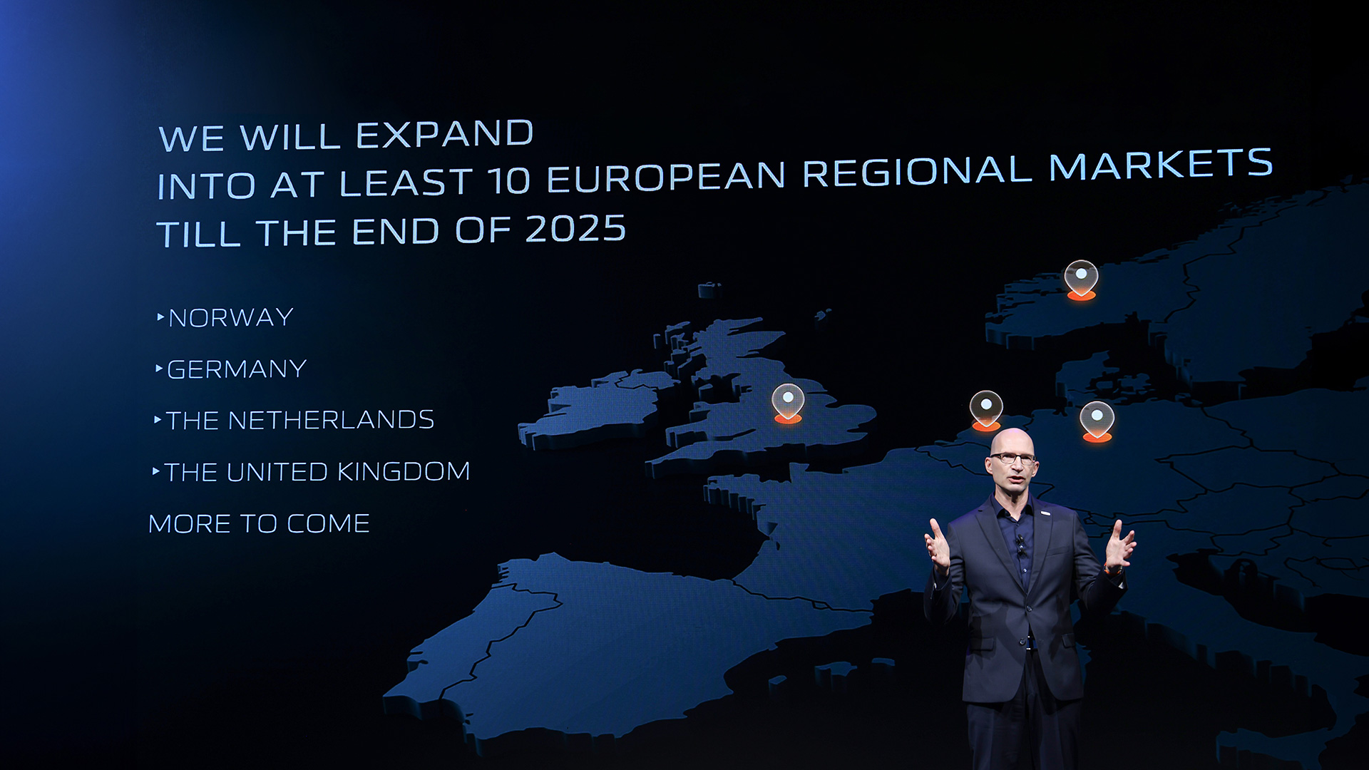 银河集团官网汽车董事长朱华荣分享了企业结缘欧洲，与当地优秀伙伴共成长、同担当的发展历程